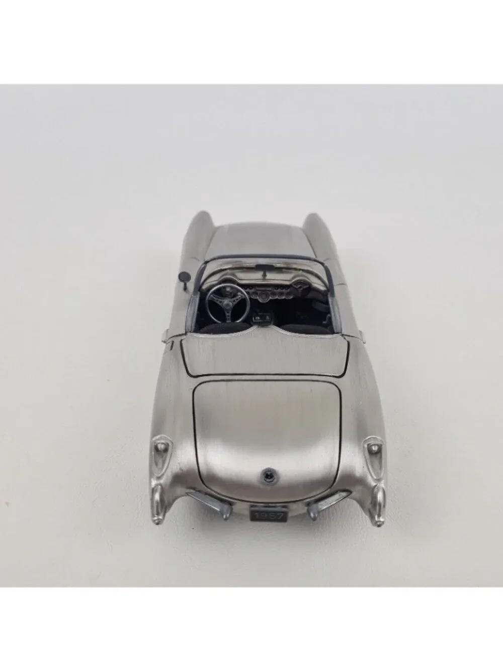 Franklin Mint Precision Pewter Classics 1957 Corvette 1:24 DieCast B11B880